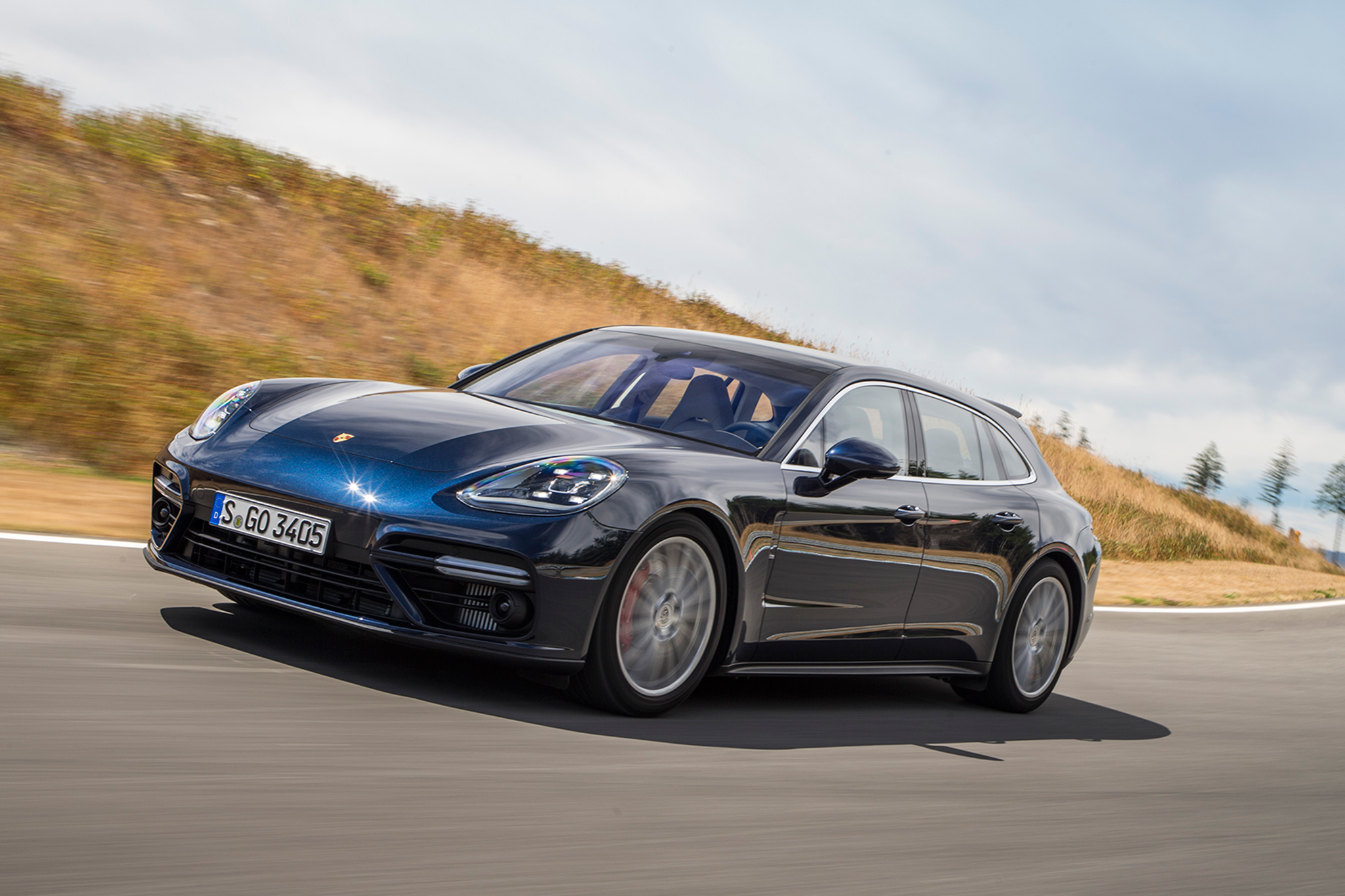 Порше Panamera 2018