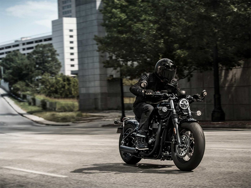 2020 triumph bonneville bobber black