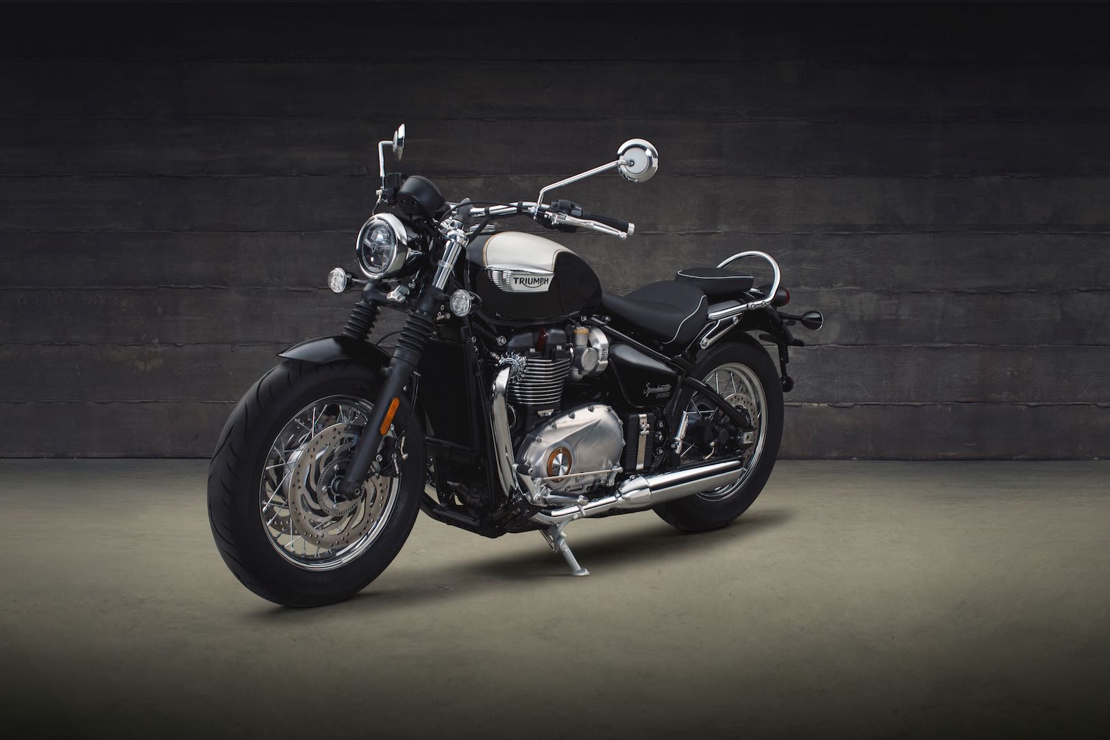2018-triumph-speedmaster-preview-fast-facts-2