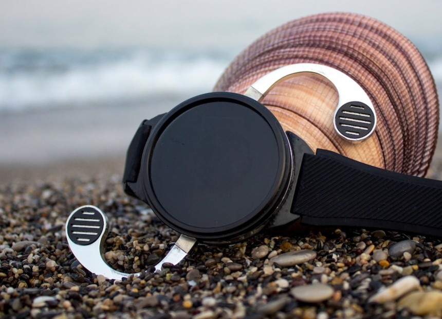 Shell is a bizarre, unconvincing smartwatch-phone mashup