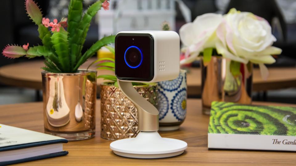 Hive View hands-on: Yves Béhar’s beautiful Nest Cam rival