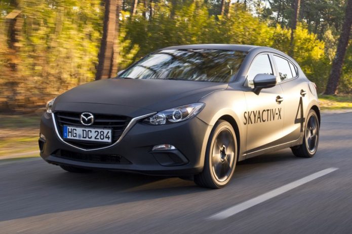 2018 Mazda 3 Skyactiv-X prototype review : FIRST DRIVE