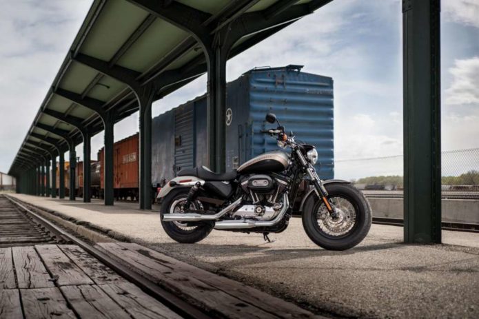 2018-Harley-Davidson-1200-Custom1-1024x682