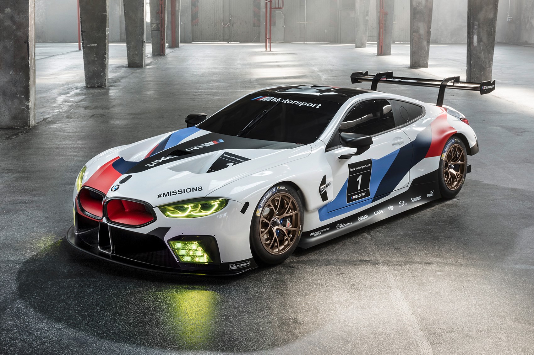 bmw_m8_gte_05
