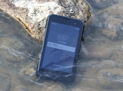 Best Rugged Smartphones in 2018: Best Devices for Travelers & Field workers