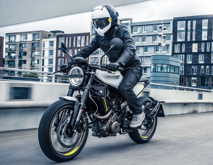 2018 Husqvarna Vitpilen & Svartpilen 401 First Ride Review