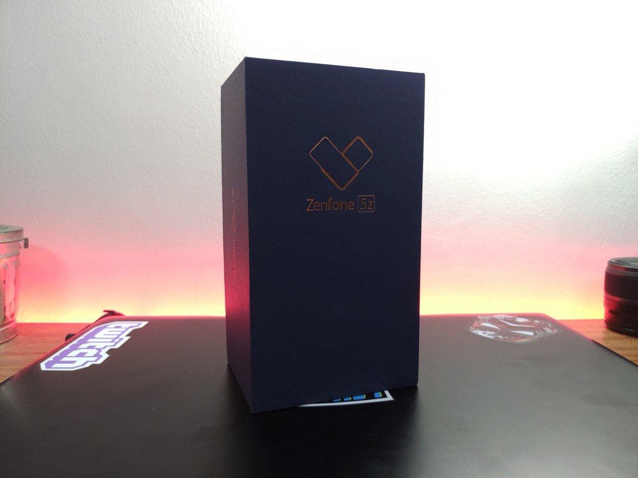 ASUS ZenFone 5z Unboxing, Hands-on Review : First Impressions - Promise Fulfilled