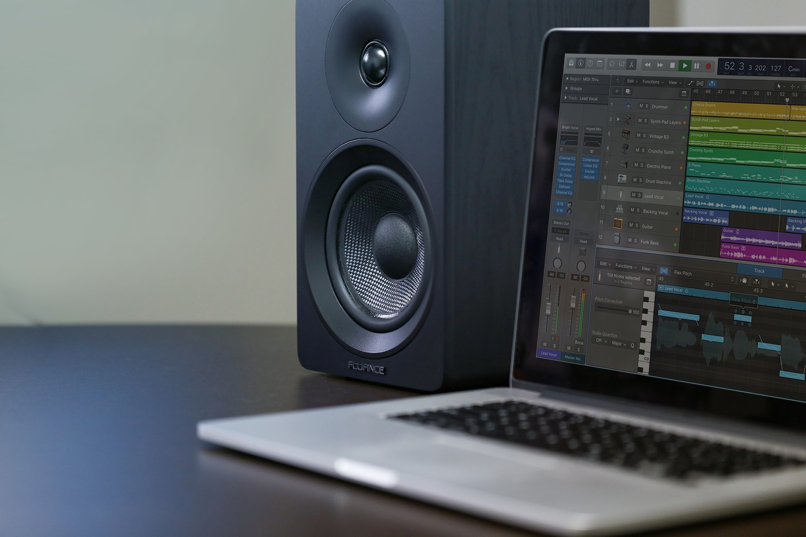 The Fluance Ai40 review: Loud sound, innocuous design