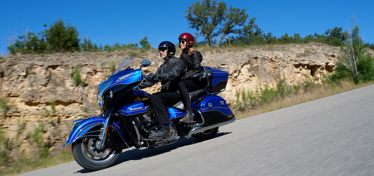 LR1280_2018-roadmaster-elite-cobalt-candy-black-0022_2