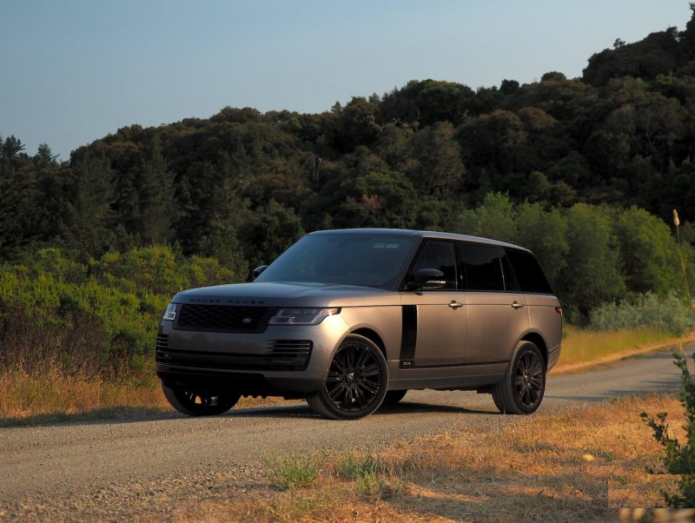 The 2018 Range Rover Supercharged LWB is SUV royalty