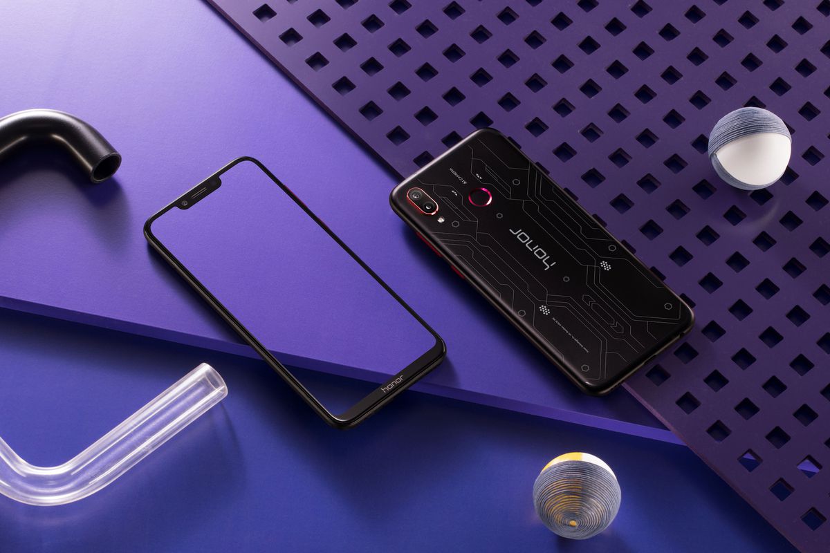 Honor Play: flagship features with a mid-range price