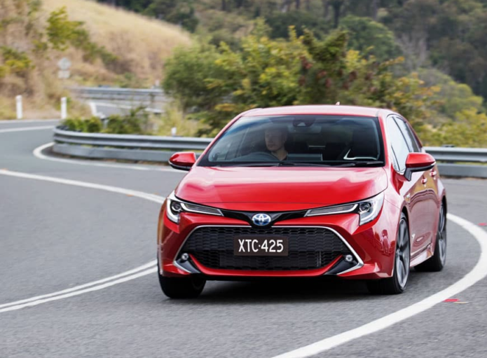2018 Toyota Corolla Ascent Sport and ZR hybrid Review