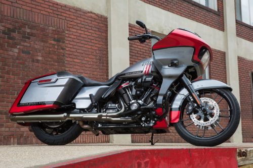 2019 Harley-Davidson CVO Road Glide Review (18 Fast Facts) – New Boom! Box