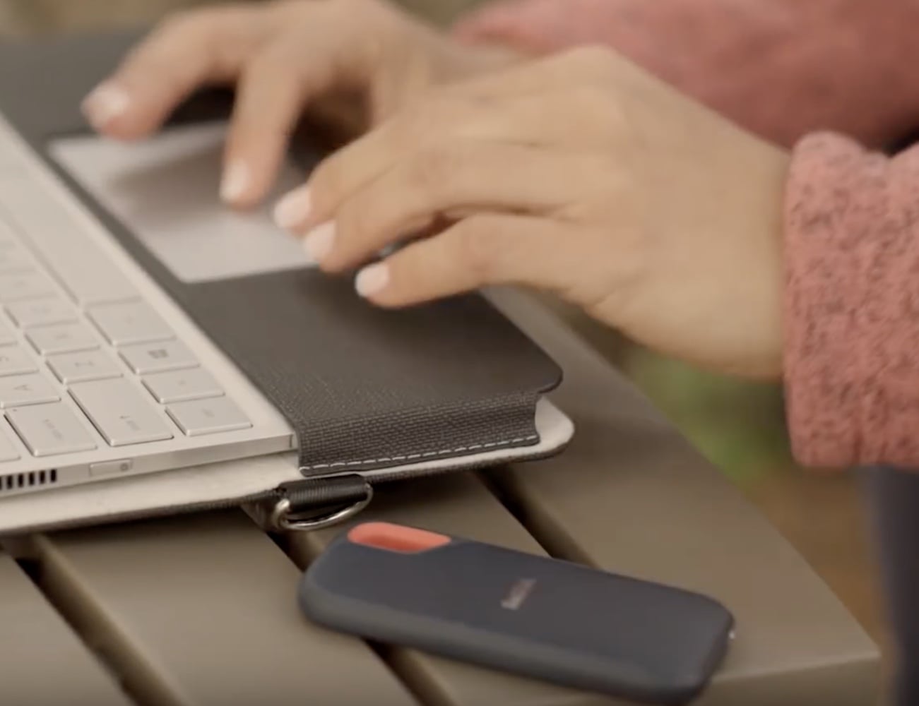 Sandisk Extreme Portable SSD (1TB) Review : Classy, practical, and speedy USB 3.1 Gen 2 storage