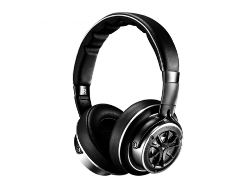 1More Triple Driver Over-Ear Headphones Review: Specially Made for Music Lovers