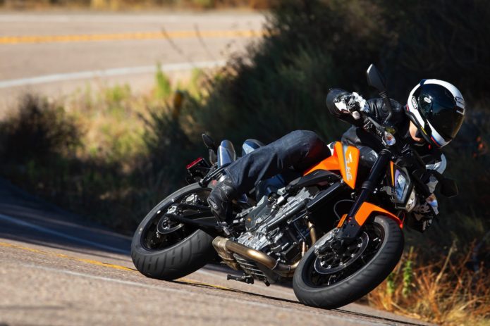 2019 KTM 790 Duke Review: A New Challenger Arrives (20 Fast Facts)