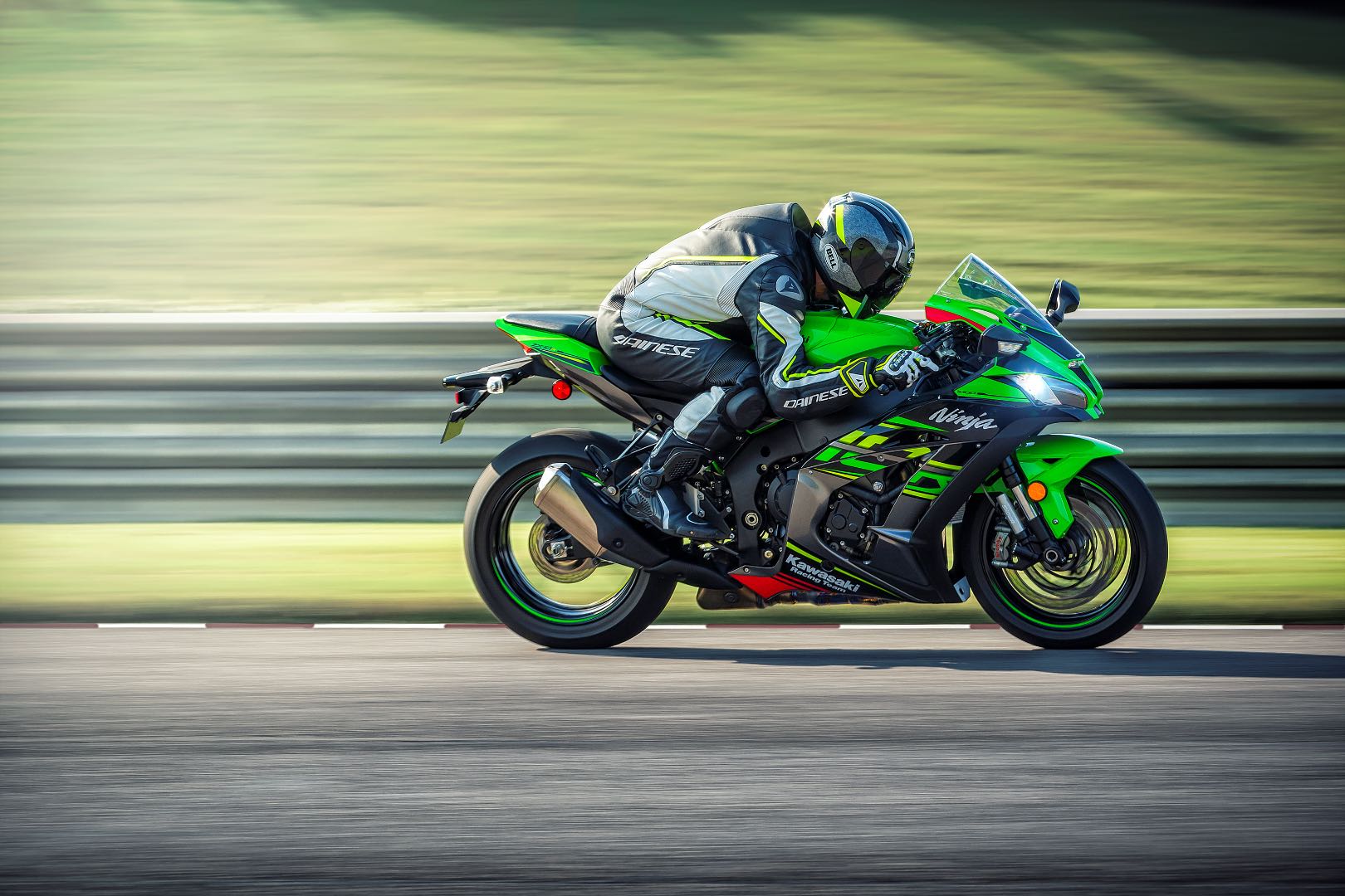 2019 Kawasaki Ninja ZX-10R and ZX-10RR Updates - First Look (6 Fast Facts)