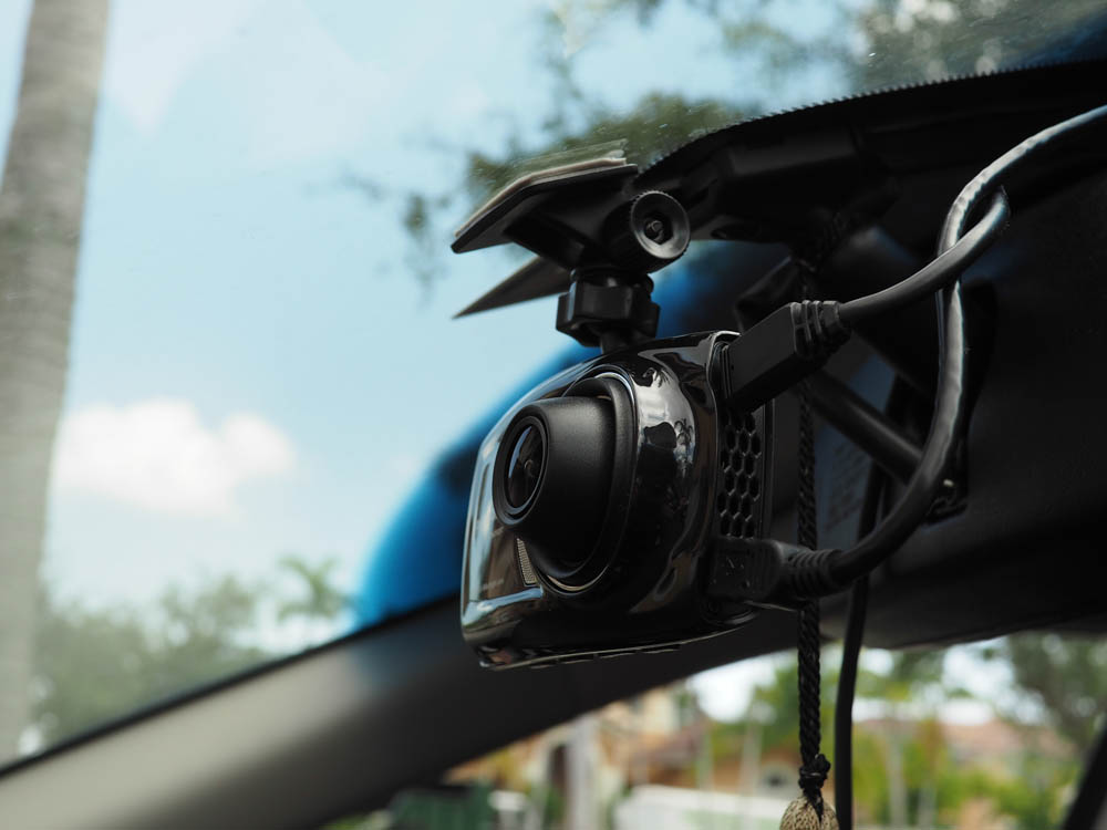Papago GoSafe S810 dash cam review: It nails video, but lacks a battery and integrated GPS