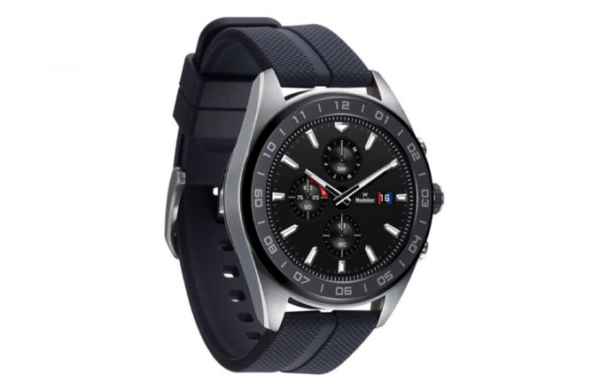 LG Watch W7 pokes mechanical hands through a Wear OS touchscreen