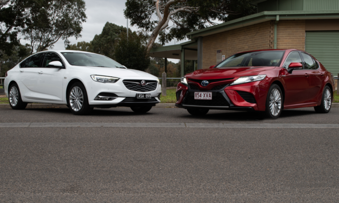 2018 Holden Calais 2.0T v Toyota Camry SL Hybrid comparison : Two former Australian-made icons go head-to-head in their new forms