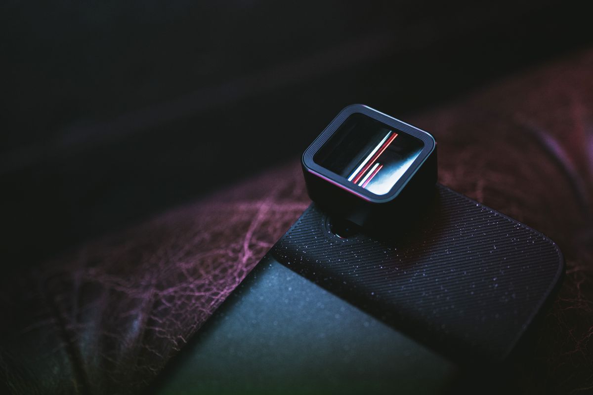 Moment Anamorphic Lens Review