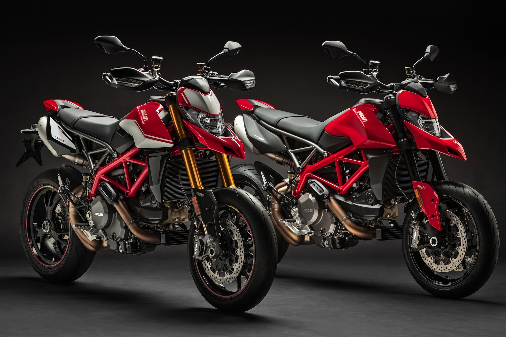 2019 Ducati Hypermotard 950 and 950 SP First Look : Rejuvenated (18 Fast Facts)