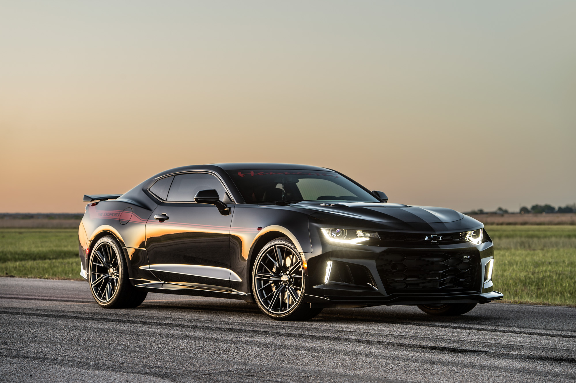 Camaro vs. Mustang: Differences and similarities between two premier pony cars