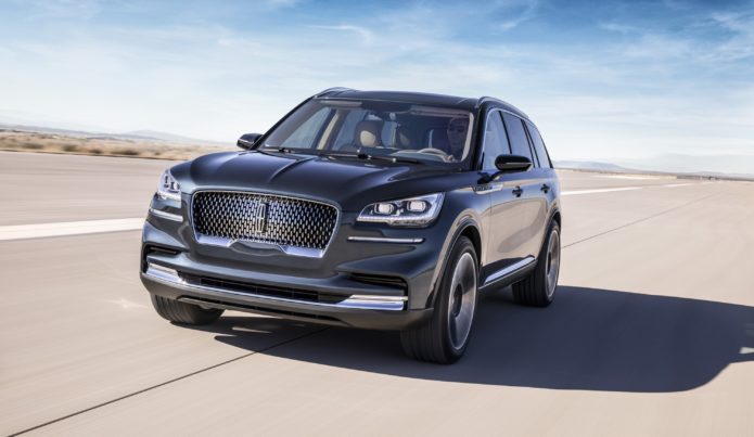 The 2020 Lincoln Aviator pulls out the stops to sweep up in midsize SUVs