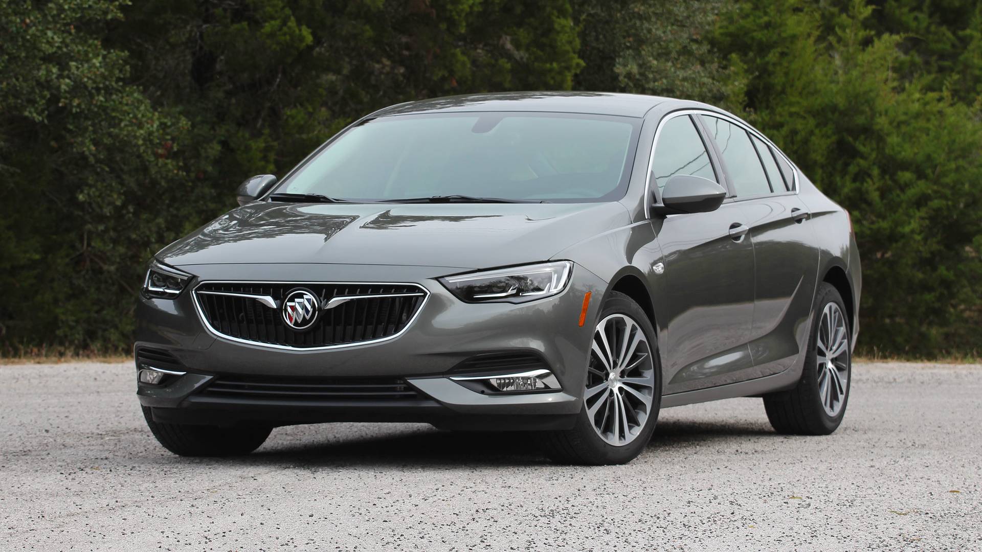 2019 Buick Regal Review - GearOpen.com