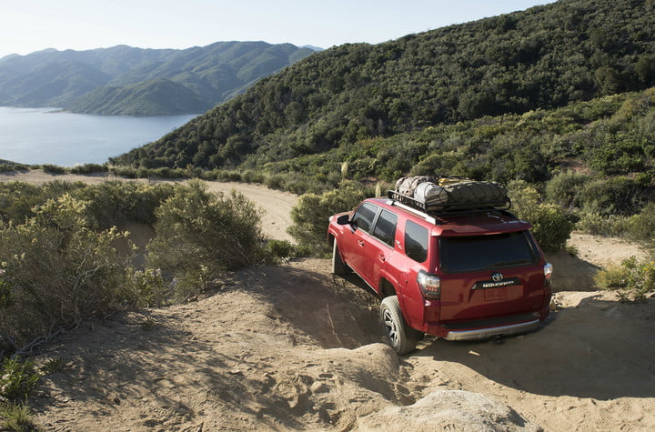 2018-toyota-4runner-trd-off-road-premium-01-720x720