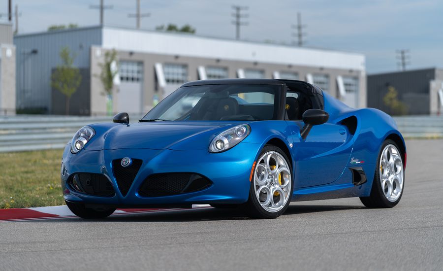 2019 Alfa Romeo 4C Review