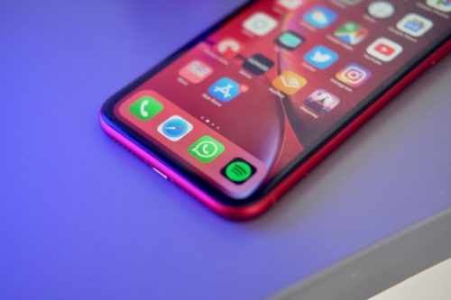 iPhone XR problems continue to plague Apple despite hefty price slash