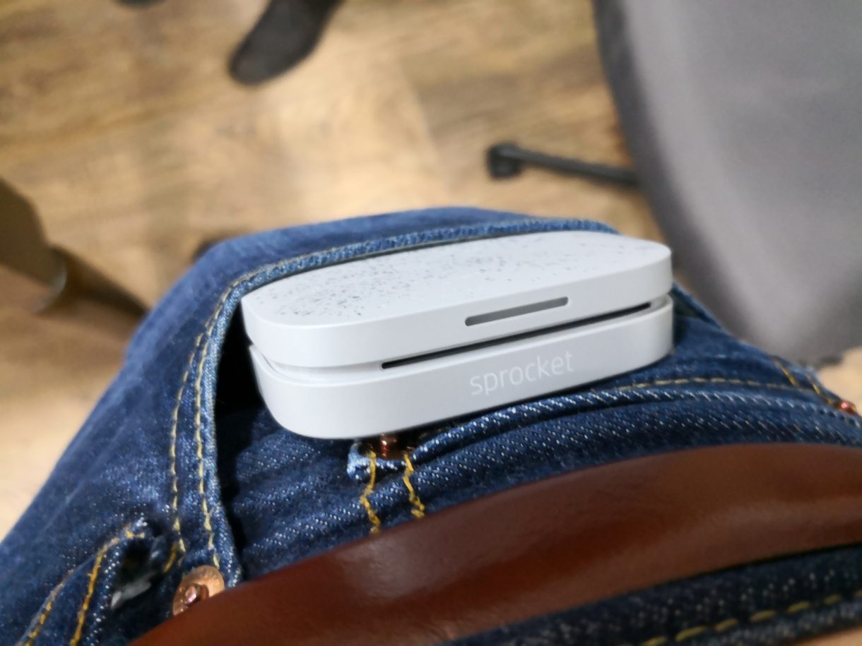 HP Sprocket 200 Review How does the new HP Sprocket 200 pocket printer improve on last year’s