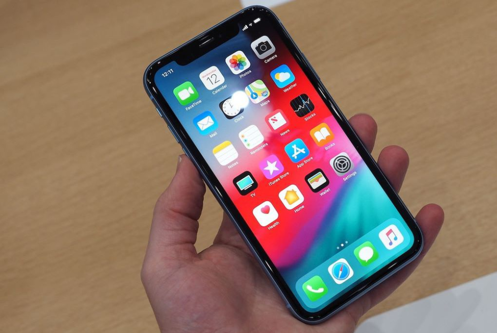 Iphone xr 2020. Рефаб айфон.