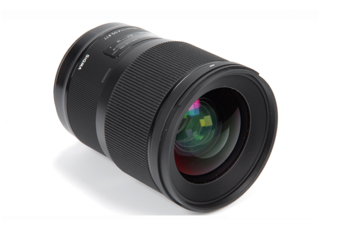 Sigma AF 28mm f/1.4 DG HSM Lens Review