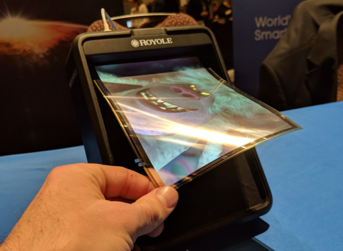 Royole Foldable Display and FlexPai hands-on: Mobile bendy phone screen time