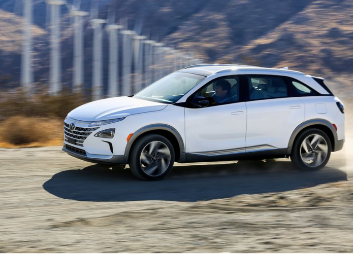 The 2019 Hyundai Nexo Is the New Shape of Water Exhaust : Hydrogen goes in, water comes out.