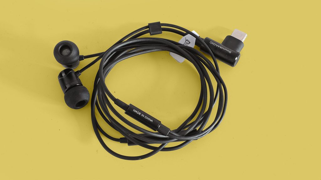 SoundMagic E11D Review