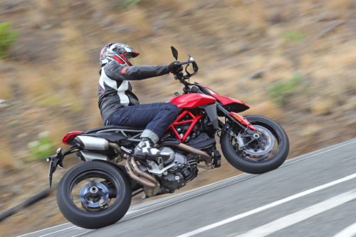 2019 Ducati Hypermotard 950 & 950 SP Review (26 Fast Facts)