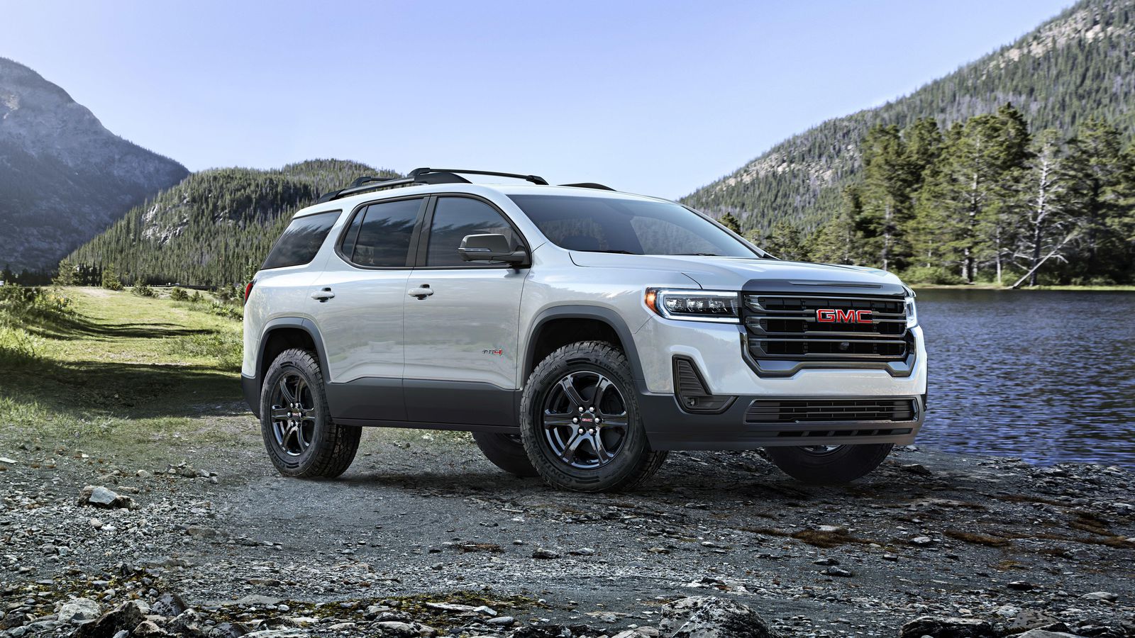 2020 GMC Acadia toughens up on the outside, gets smarter on the inside