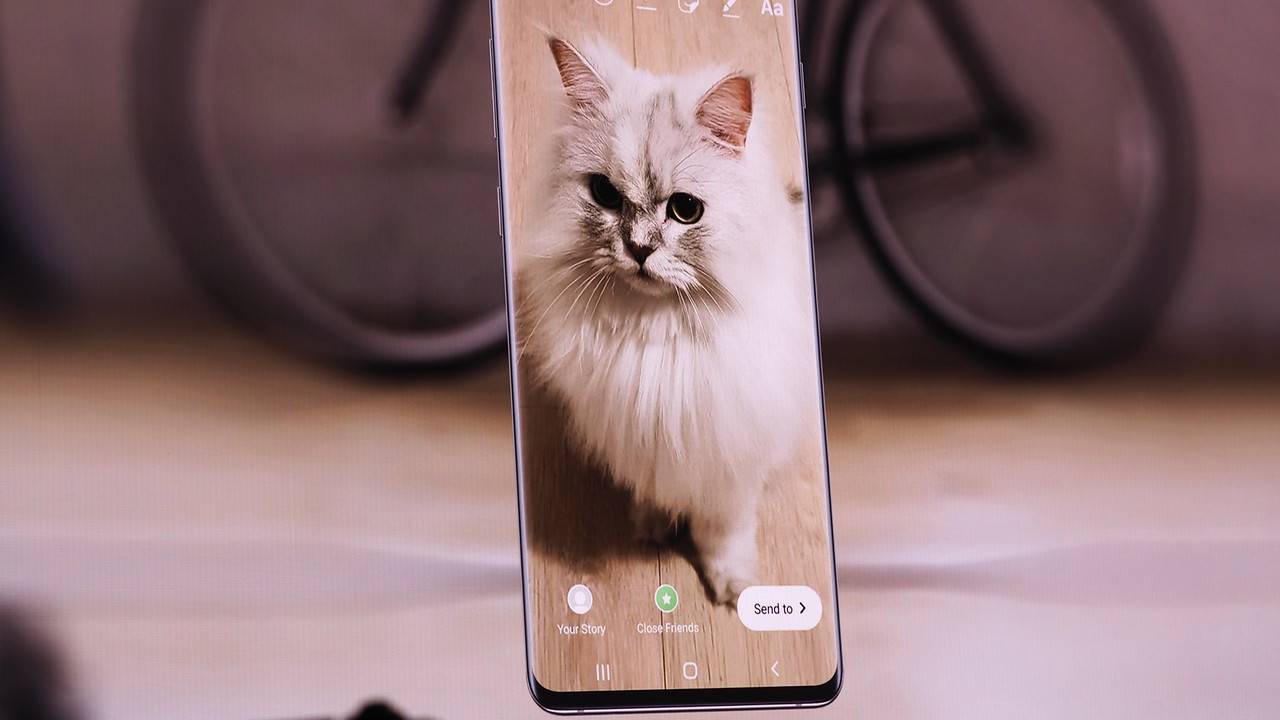 All of Galaxy S10’s unique app features: Instagram, Adobe