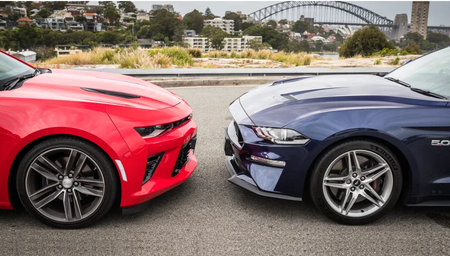 2019 Ford Mustang GT v Chevrolet Camaro 2SS Comparison