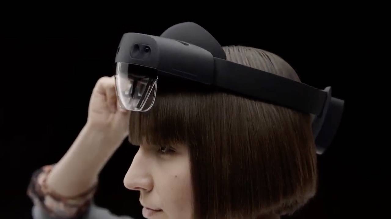 Microsoft HoloLens 2 official: $3,500 AR headset still isn’t for you