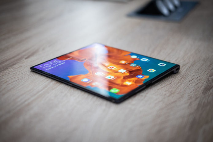 3 obstacles that folding phones like the Samsung Galaxy Fold and Huawei Mate X need to overcome