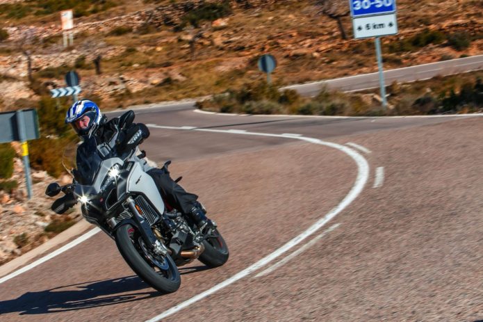 2019 Ducati Multistrada 950 S Review: Personalized ADV Motorcycle (22 Fast Facts)