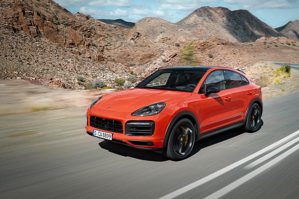 2020-porsche-cayenne_100695816_l