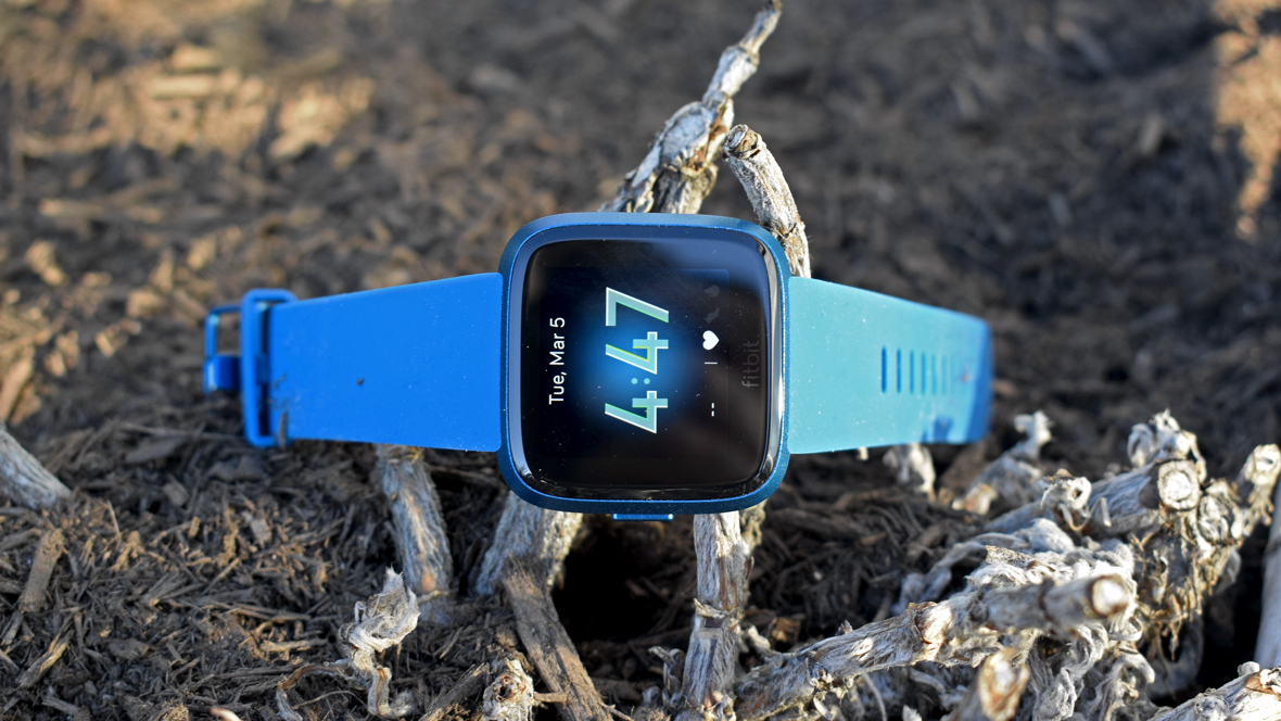 fitbit versa lite edition smartwatch review