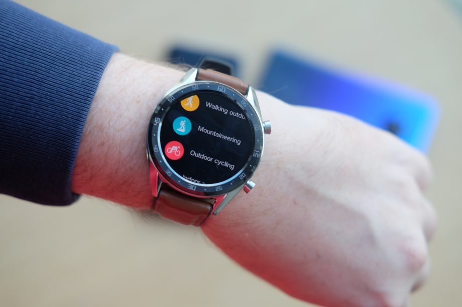 Huawei Watch GT smartwatch to be joined by Active and Elegant variants?