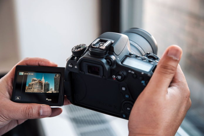 2019 Buying Guide: Best cameras under $1500 – Updated: March 2019