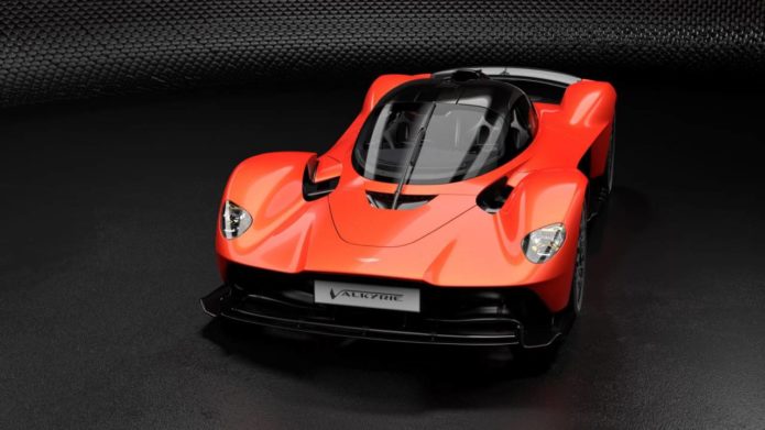 With 1,160 hp the Aston Martin Valkyrie is no ordinary hybrid